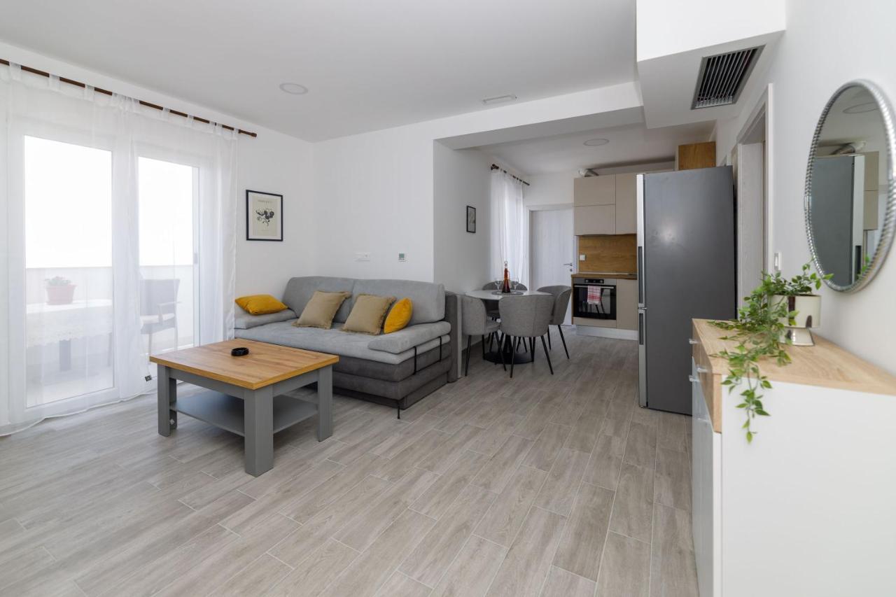 Apartman Maro Lägenhet Makarska Exteriör bild
